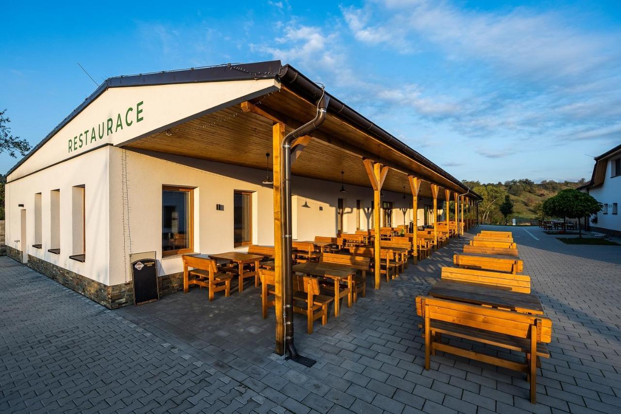 Na Zelenem Statku Hotel Rasovice  Exterior foto