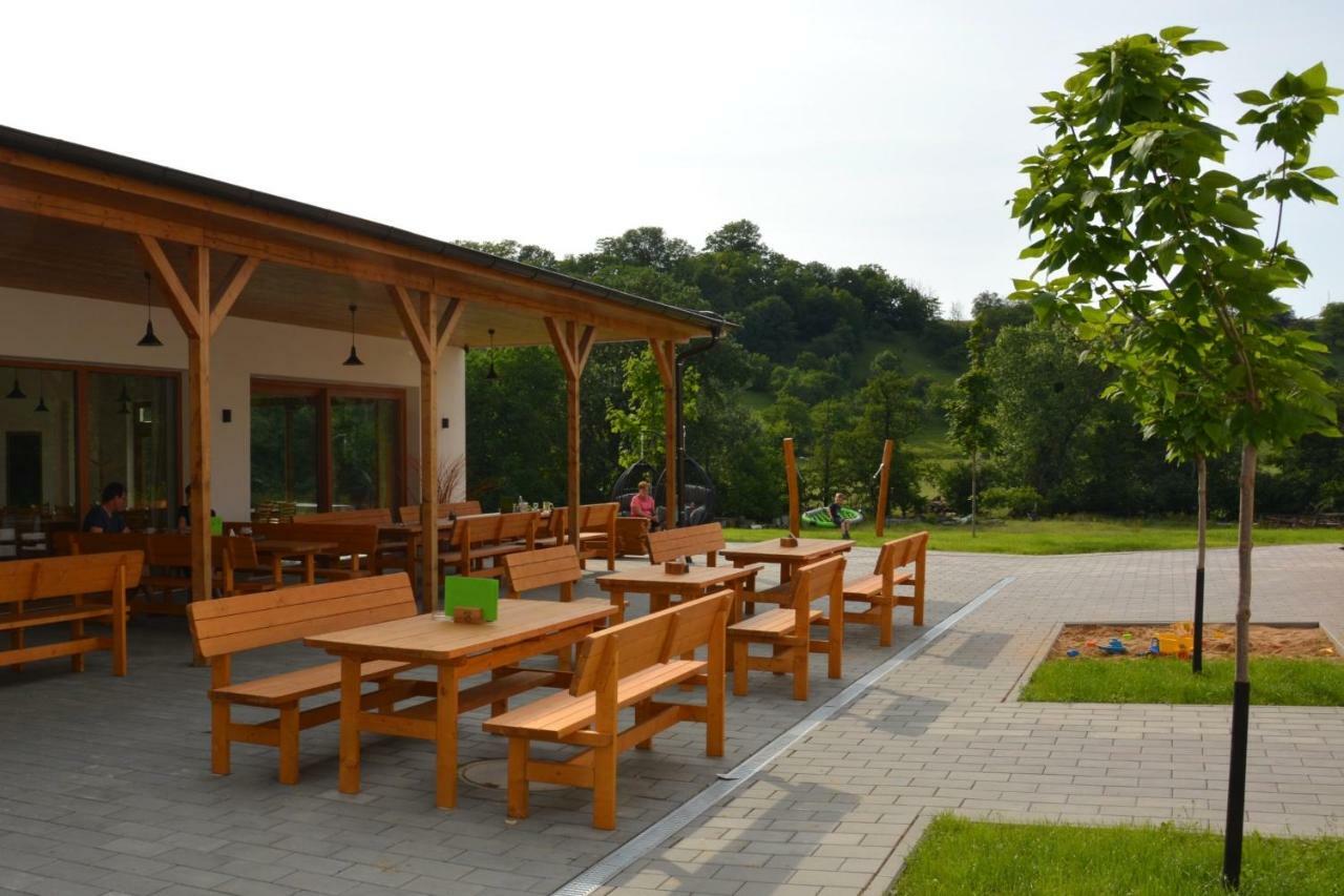 Na Zelenem Statku Hotel Rasovice  Exterior foto